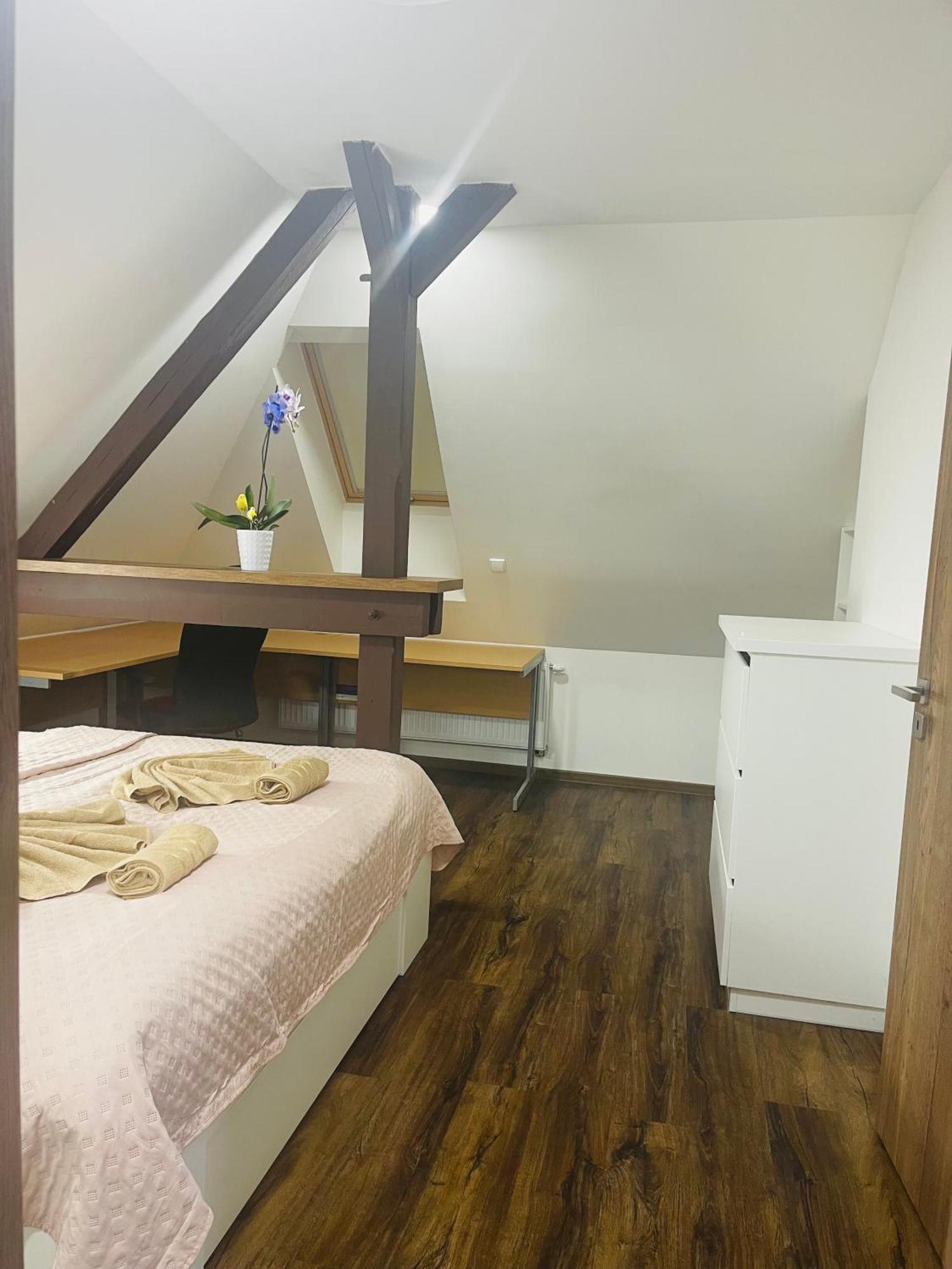 Jenys Apartment Usti 2 Ústí nad Labem المظهر الخارجي الصورة
