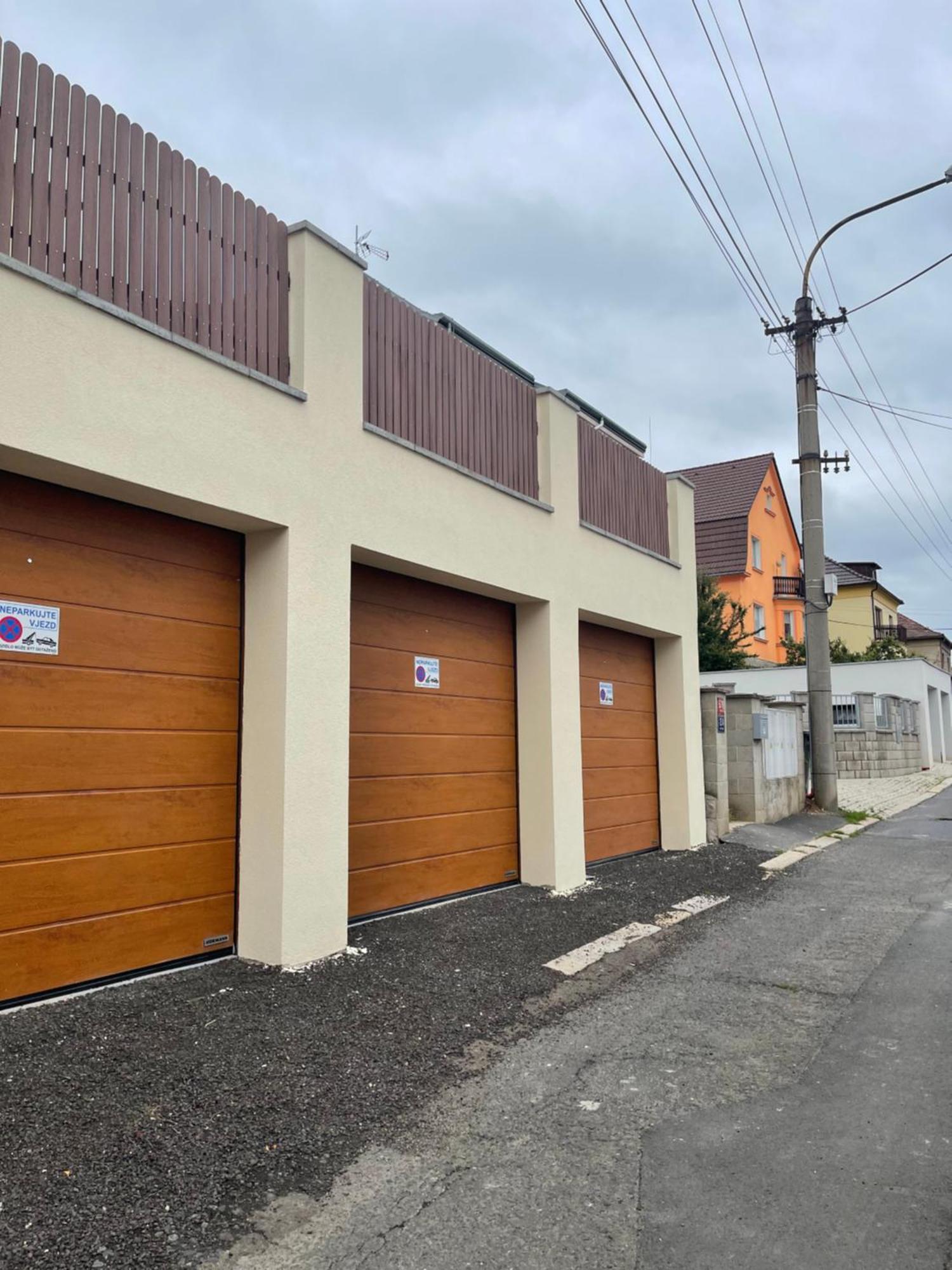 Jenys Apartment Usti 2 Ústí nad Labem المظهر الخارجي الصورة